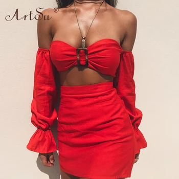 ArtSu 2020 Férias De Verão De Duas Peças De Conjunto De Mulheres Sexy Off Ombro Bustier Crop Tops E Mini-Saia Boêmio Conjunto De Roupas Branco Vermelho