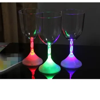 Flash LED Vinho, Copo de Vidro Colorido Alterado Brilho Cálice Copos Para a Barra de Casamento, Festa de Natal, Enfeites de Mesa Decorações
